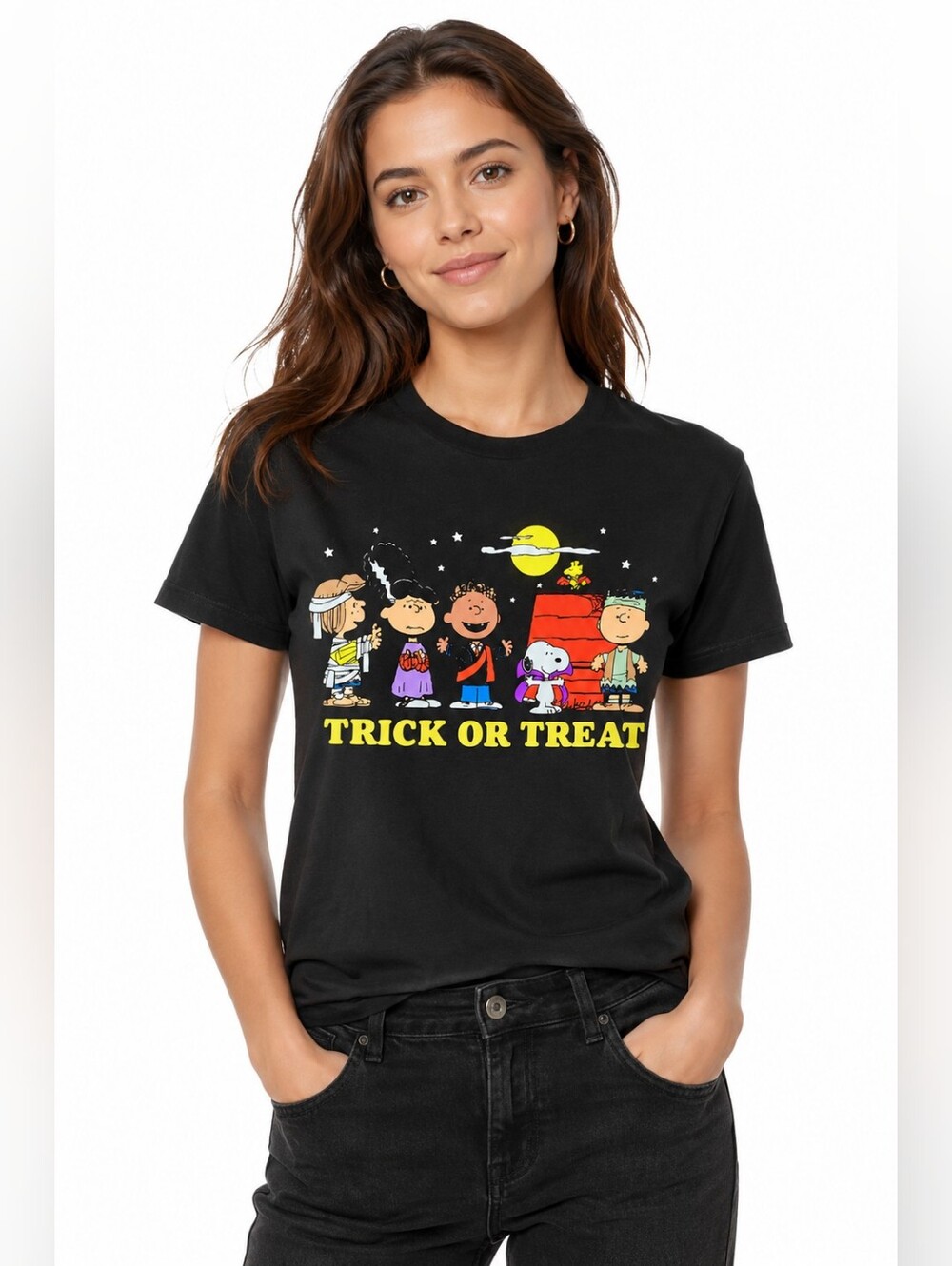 Love Tribe Peanuts Halloween Trick or Treat Graphic T-Shirt Black XS Snoopy